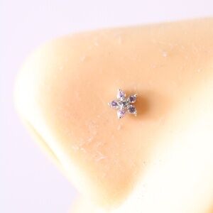 Crystal flower nose ring surgical steel 20 gauge New